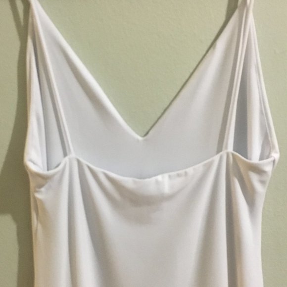 Fashion Nova - White Fitted Pencil Dress - Item#46 - Picture 5 of 7